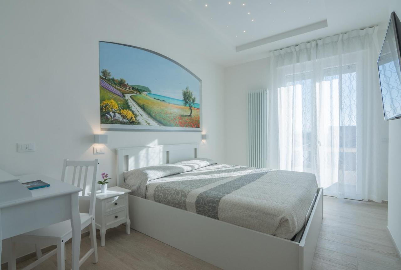 Mare Di Stelle Panzió Sirolo Kültér fotó